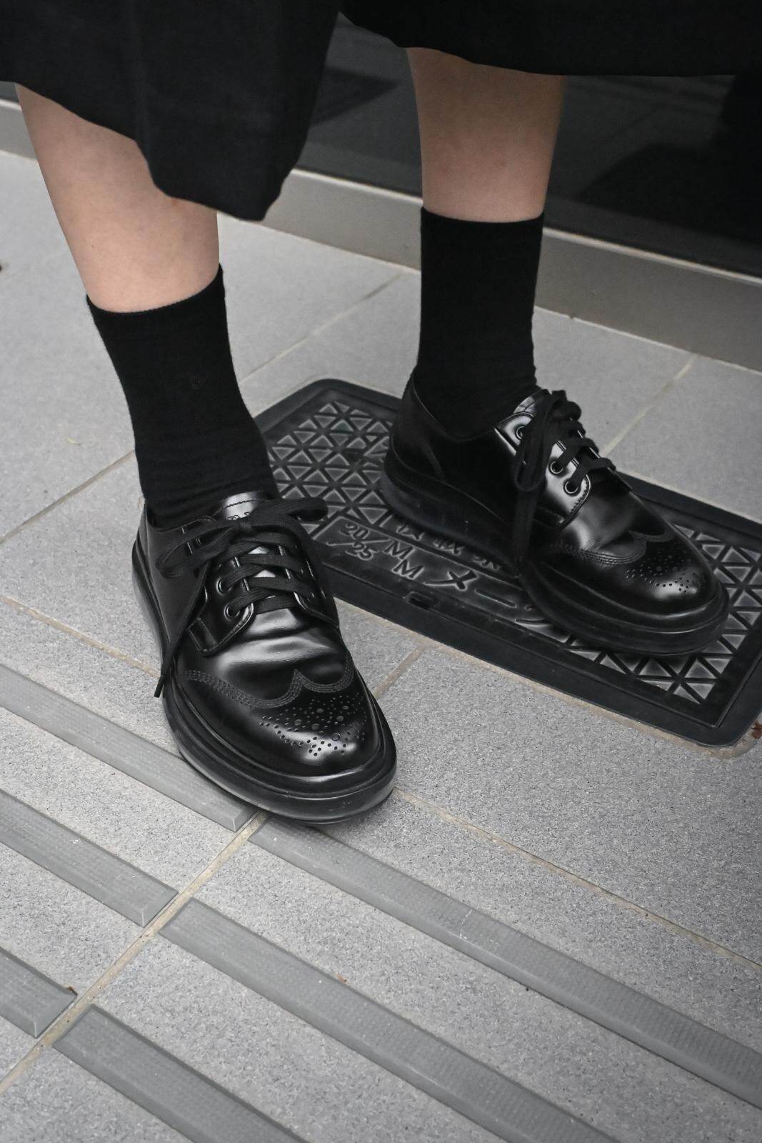 北松 圭太郎さん - カネマサフィル(KANEMASA PHIL.)、プラダ(PRADA)｜青山・表参道ストリートスナップ - 写真3
