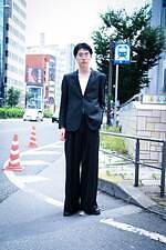 荒川 一斗さん - ヘインズ(Hanes)、ラッド ミュージシャン(LAD MUSICIAN)｜青山・表参道ストリートスナップ1