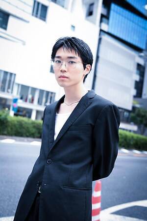 荒川 一斗さん - ヘインズ(Hanes)、ラッド ミュージシャン(LAD MUSICIAN)｜青山・表参道ストリートスナップ - 写真2