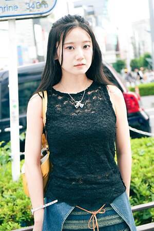 Tiaraさん - プラダ(PRADA)、チャールズ＆キース(Charles & Keith)｜原宿ストリートスナップ - 写真2