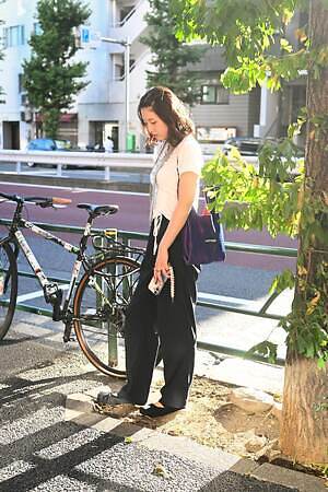 角田 真理さん - エイチ＆エム(H&M)、エムエム6 メゾン マルジェラ(MM6 Maison Margiela)｜中目黒ストリートスナップ - 写真2