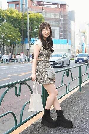 神山 莉奈