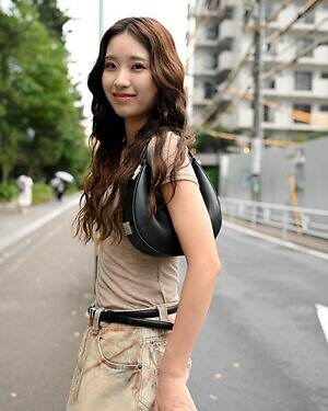 西村 百永さん - アキコアオキ(AKIKOAOKI)｜渋谷ストリートスナップ - 写真2