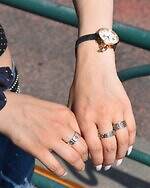 鈴花さん - スワロフスキー(SWAROVSKI)、ヴィヴィアン・ウエストウッド(Vivienne Westwood)｜原宿ストリートスナップ3