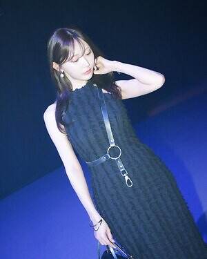 菅野 結以さん - セリーヌ(CELINE)、ミュウミュウ(MIU MIU)｜渋谷ストリートスナップ - 写真3