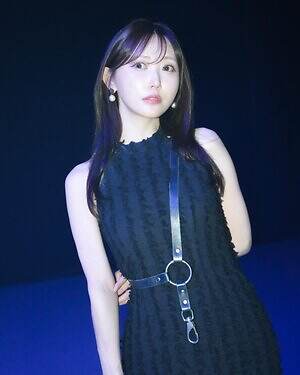 菅野 結以さん - セリーヌ(CELINE)、ミュウミュウ(MIU MIU)｜渋谷ストリートスナップ - 写真5