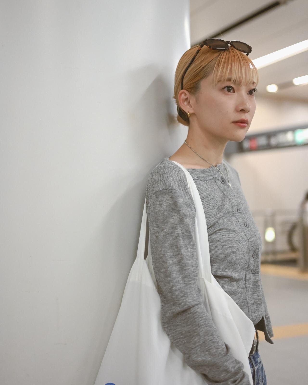 高橋 瑠衣子さん - エイチ＆エム(H&M)、ボット(BoTT)｜渋谷ストリートスナップ - 写真14