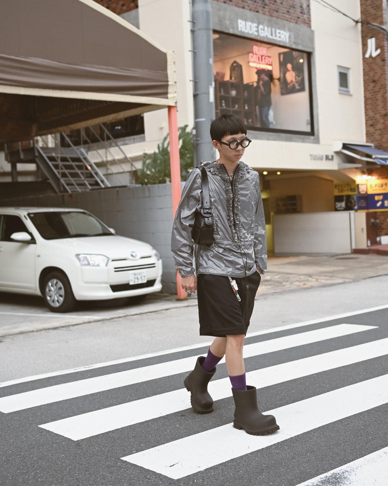 岩本 楓真さん - ジンズ(JINS)、バレンシアガ(BALENCIAGA)｜渋谷ストリートスナップ - 写真4