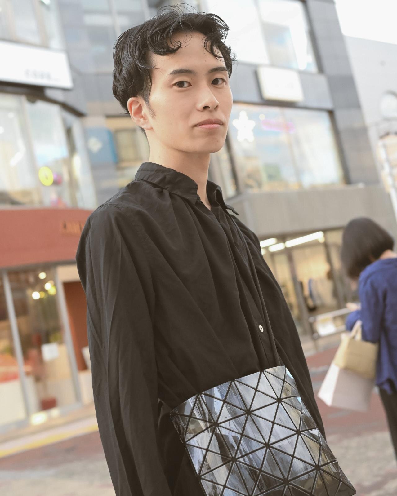 さとう みつあきさん - コム デ ギャルソン・コム デ ギャルソン(COMME des GARÇONS COMME des GARÇONS)、コム デ ギャルソン・オム プリュス(COMME des GARÇONS HOMME PLUS)｜原宿ストリートスナップ - 写真3