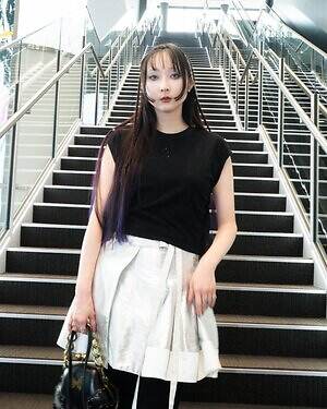 RInRInさん - セイヴソン(Seivson)、ヒスイ(HISUI)｜渋谷ストリートスナップ - 写真2