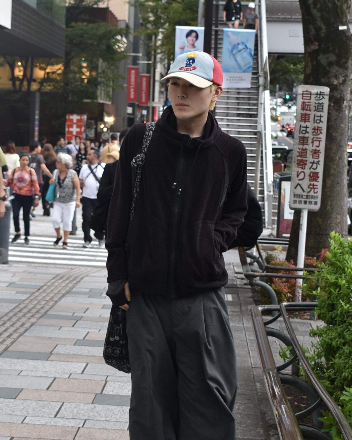 アユムさん - ザラ(ZARA)、サンサンギア(SAN SAN GEAR)｜原宿ストリートスナップ - 写真3