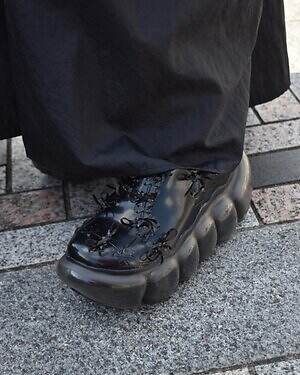 坂田 実乃璃さん - ホウガ(HOUGA)、ミキオサカベ(MIKIO SAKABE)｜原宿ストリートスナップ - 写真6