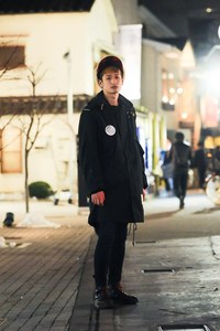 鈴木 隼人さん - ソーイ(soe)、チープマンデイ(Cheap Monday)｜原宿ストリートスナップ - 写真1