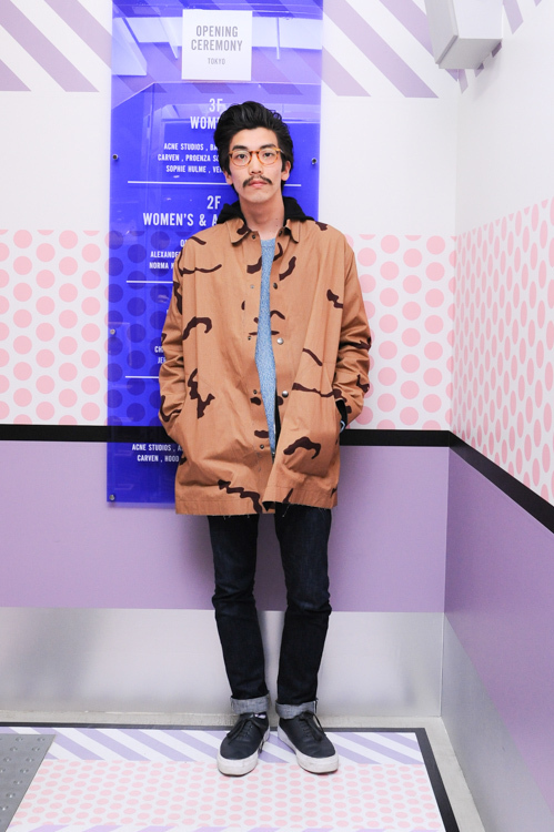 コースケ・アダムさん - アクネ ストゥディオズ(Acne Studios)、トップマン(TOPMAN)｜原宿ストリートスナップ - 写真1